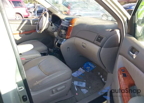 2010 Toyota Sienna Xle from USA, damaged, VIN 5TDYK4CC6AS301896